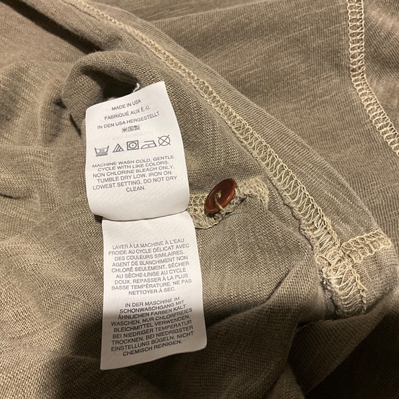 J Crew Men’s Henley Tee Long Sleeve Army Green Garment Dyed Cotton Medium M T - Picture 10 of 10